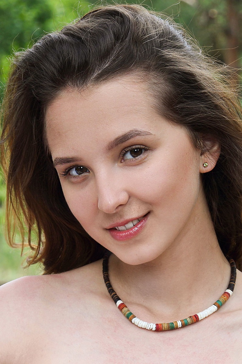 Ava